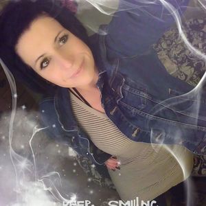 Meet your Posher, Corinne